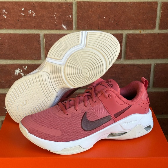 New Nike Zoom Bella 6 Adobe Red White Womens Sneakers NIB Athletic Shoes - Picture 2 of 15